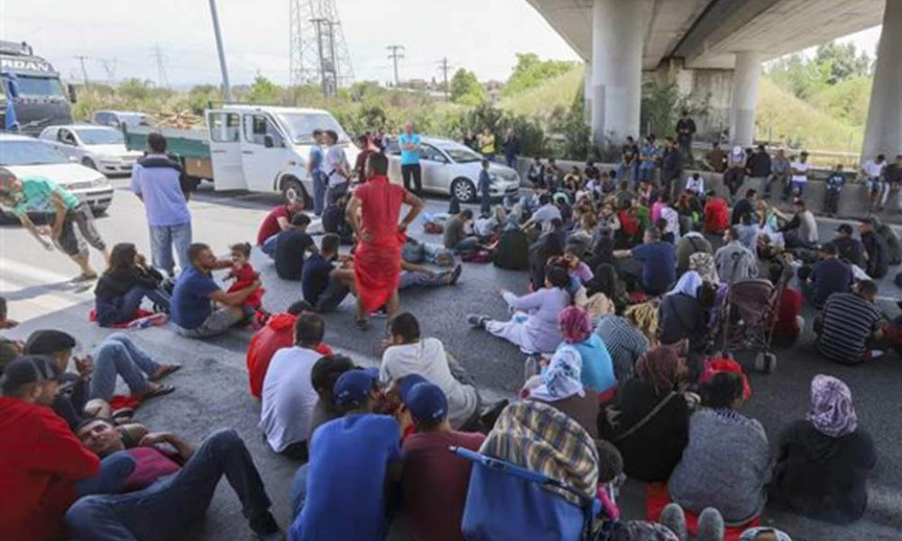 Μαλακάσα: Λιγότεροι οι κάτοικοι από τους μετανάστες!